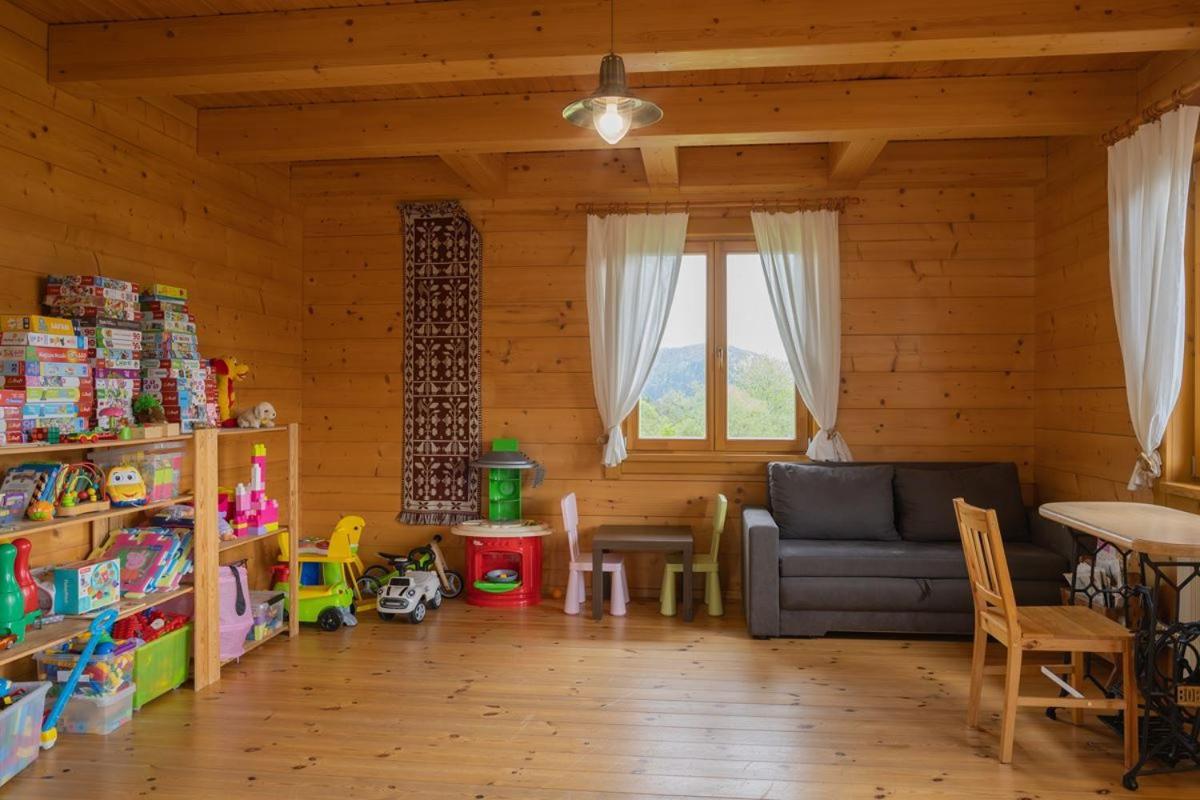 Orlik - Pokoje Goscinne Uscie Gorlickie Exterior foto